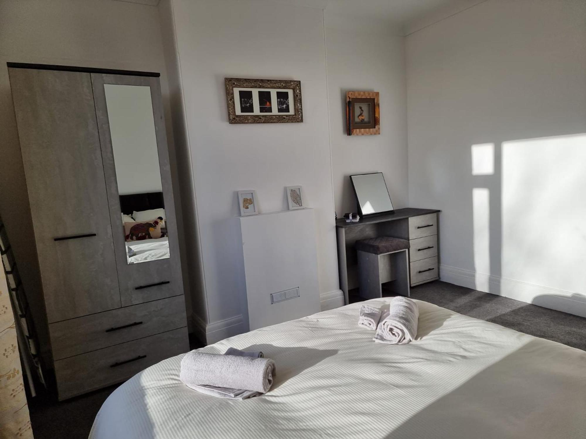 Radiant Accommodation Manor Lane Plymouth Extérieur photo