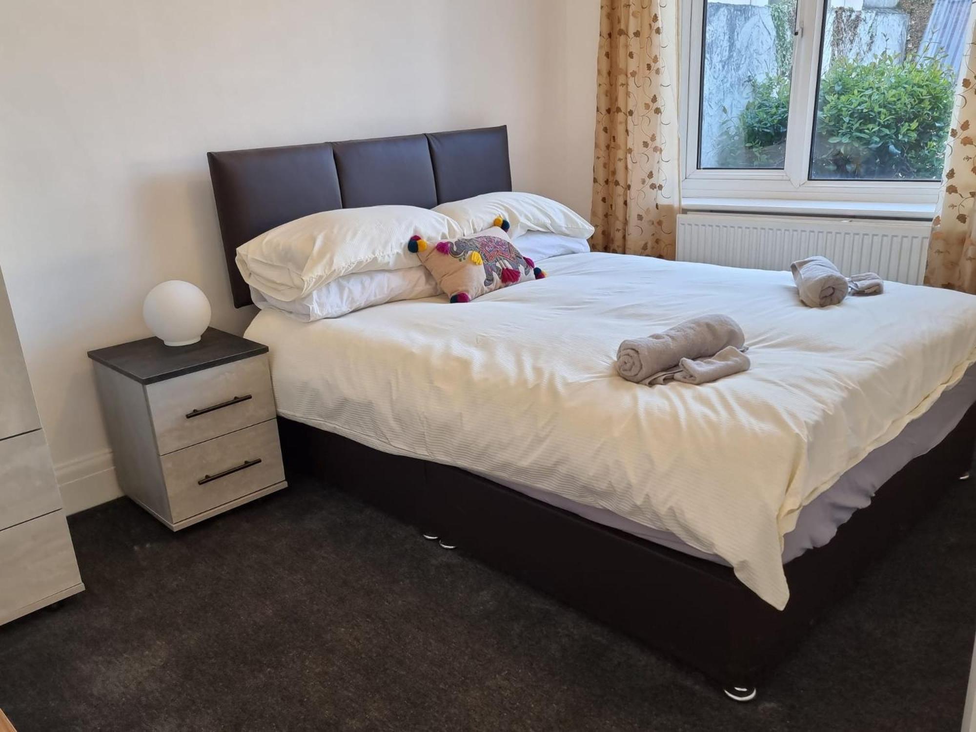 Radiant Accommodation Manor Lane Plymouth Extérieur photo