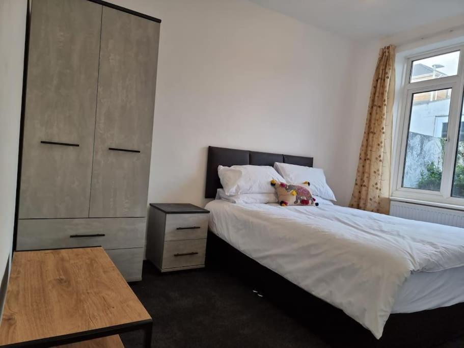 Radiant Accommodation Manor Lane Plymouth Extérieur photo